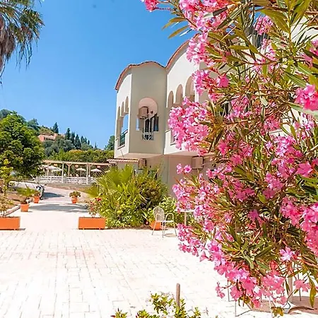 Vassilis Paradise Garden 3*